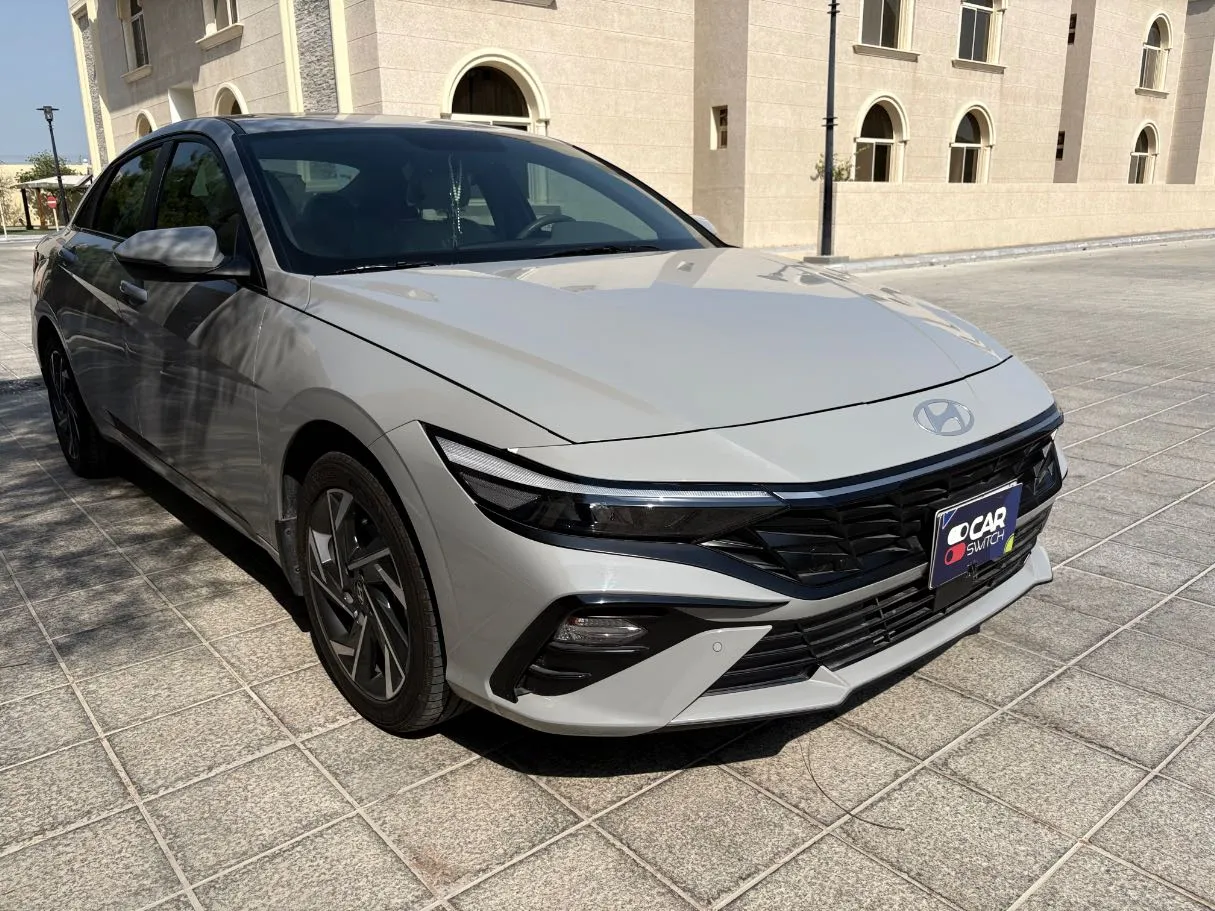 Car image 3