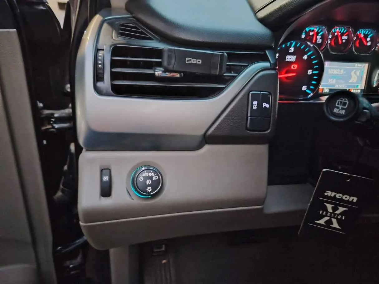 Car image 38