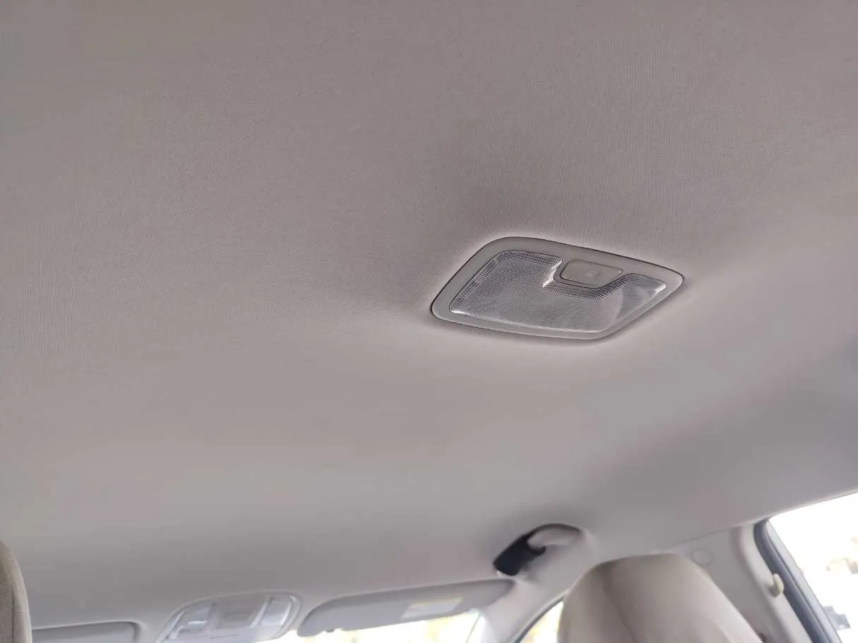 Car image 26
