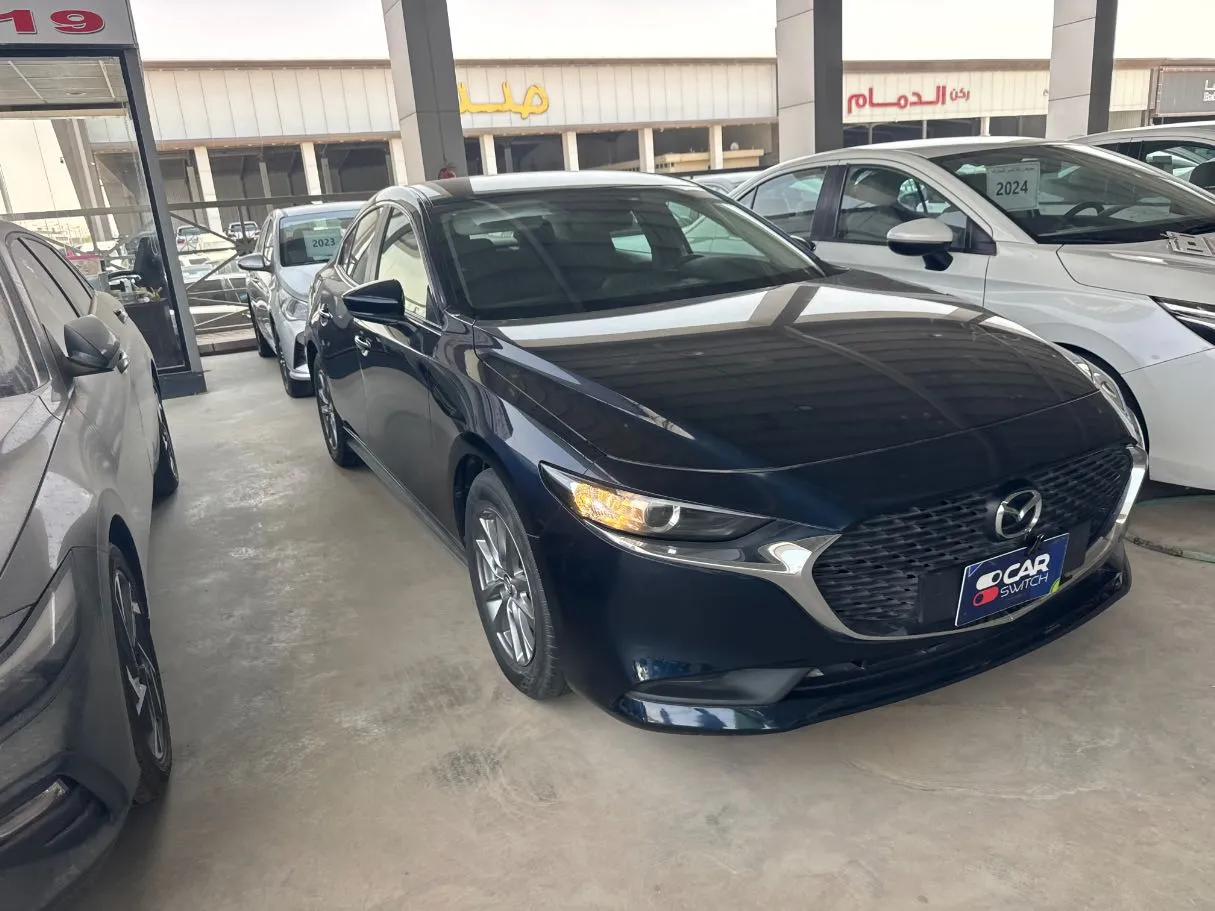 Car image 3