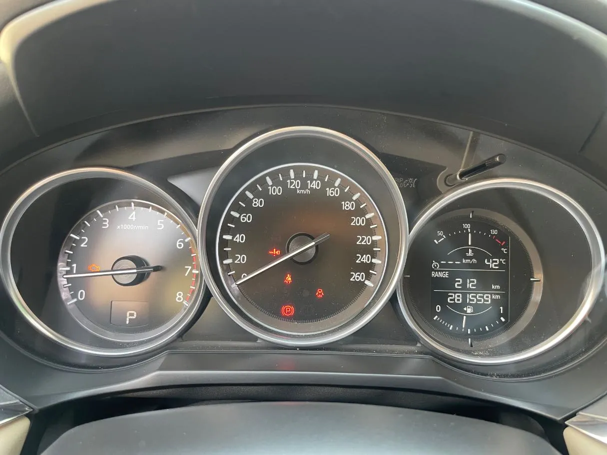 Car image 20