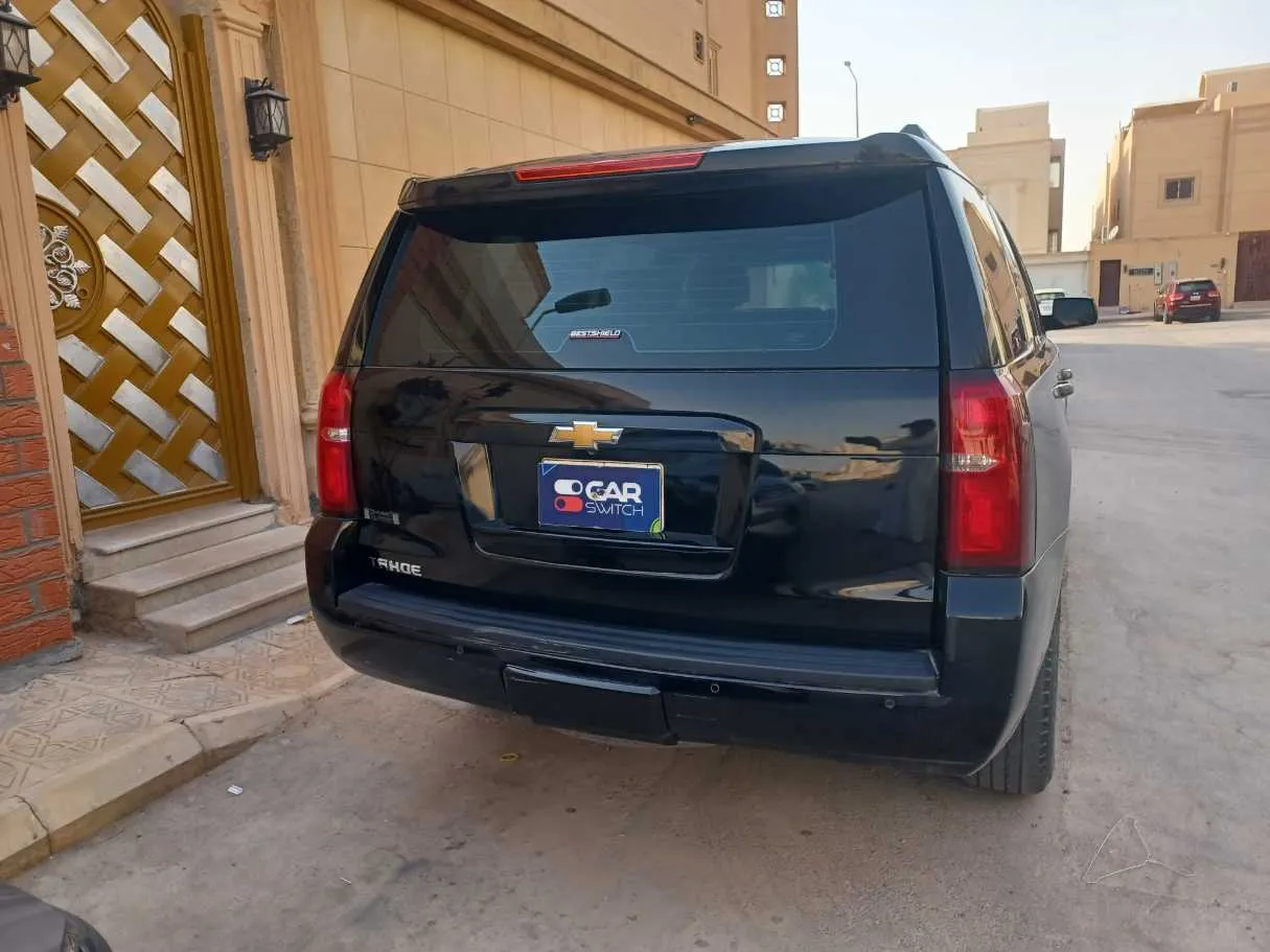 Car image 6