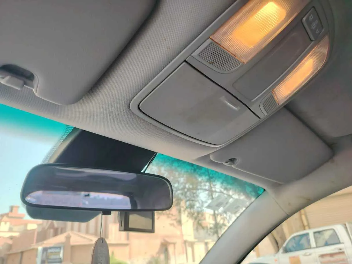 Car image 33