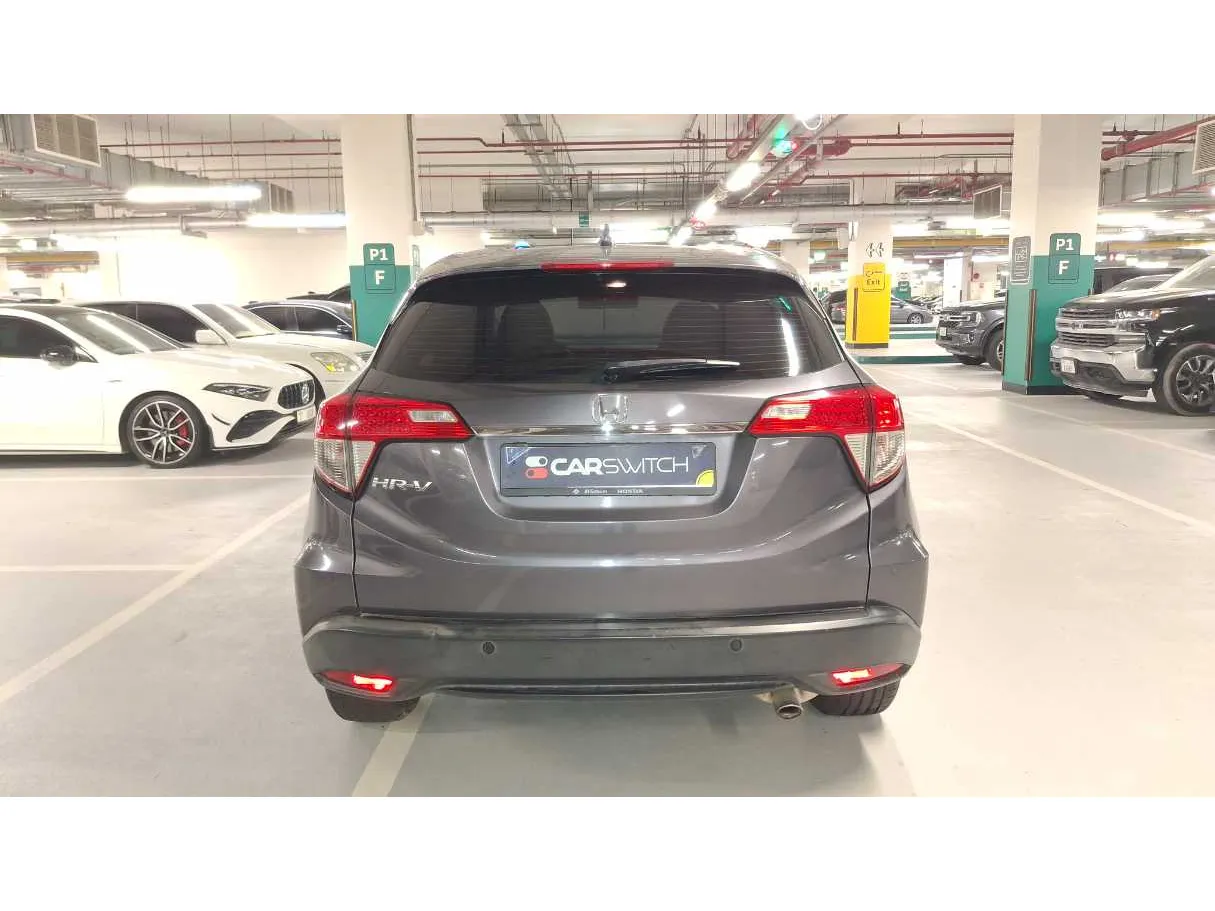 Car image 6