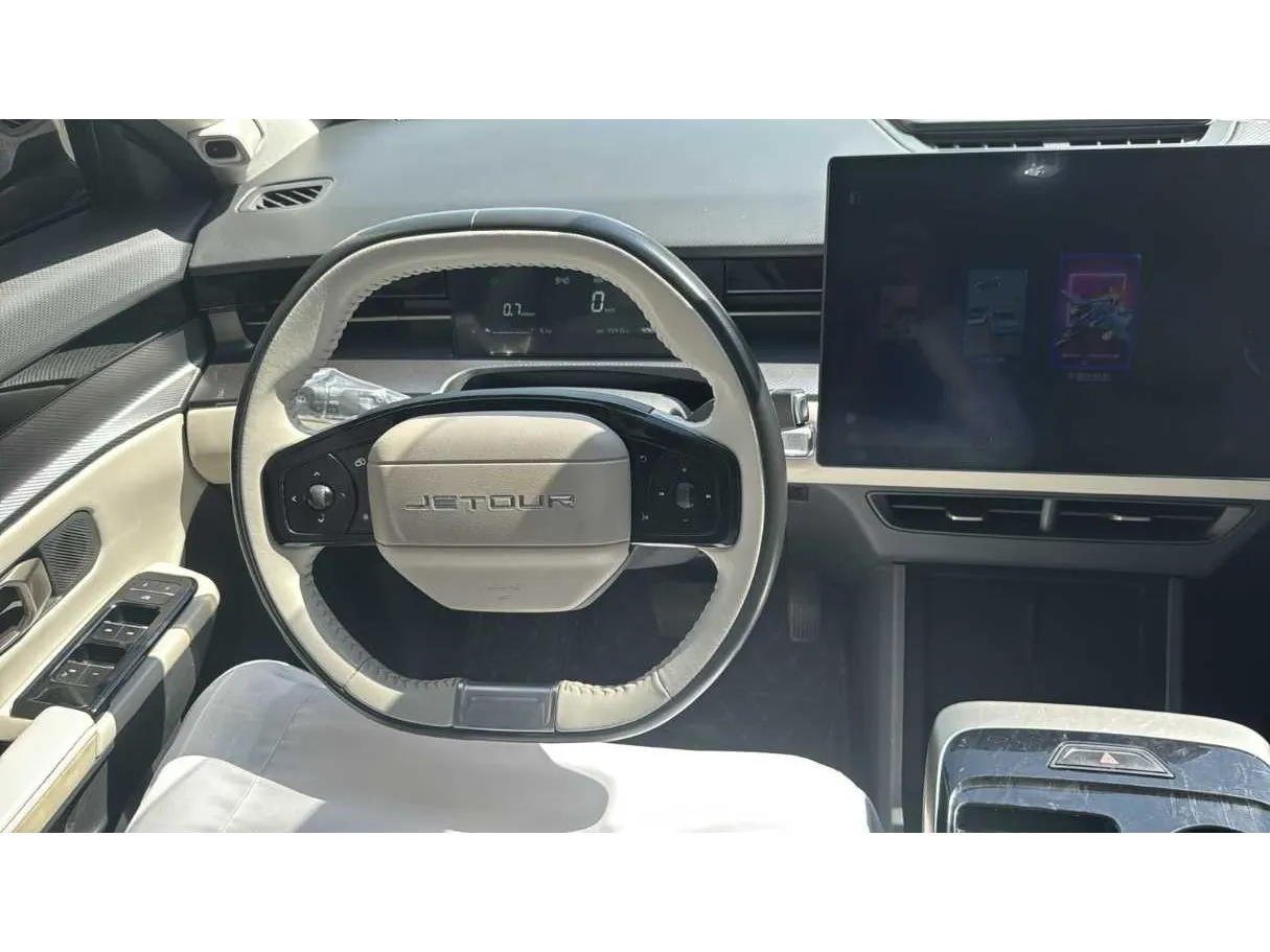 Car image 22