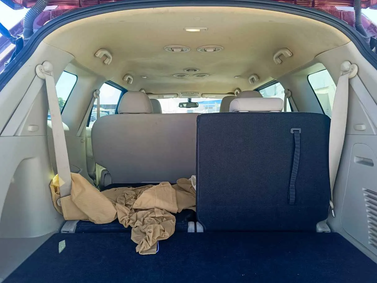 Car image 29