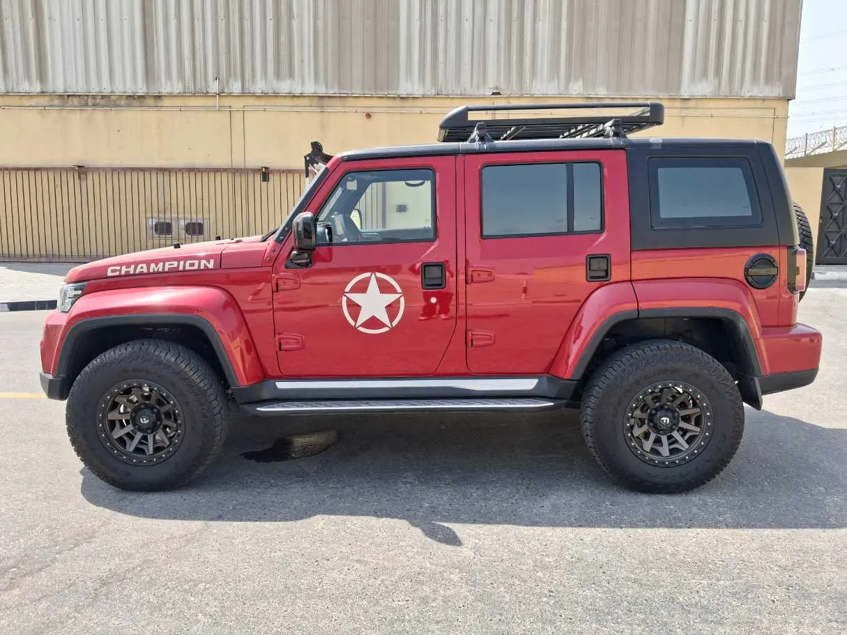 Car image 8