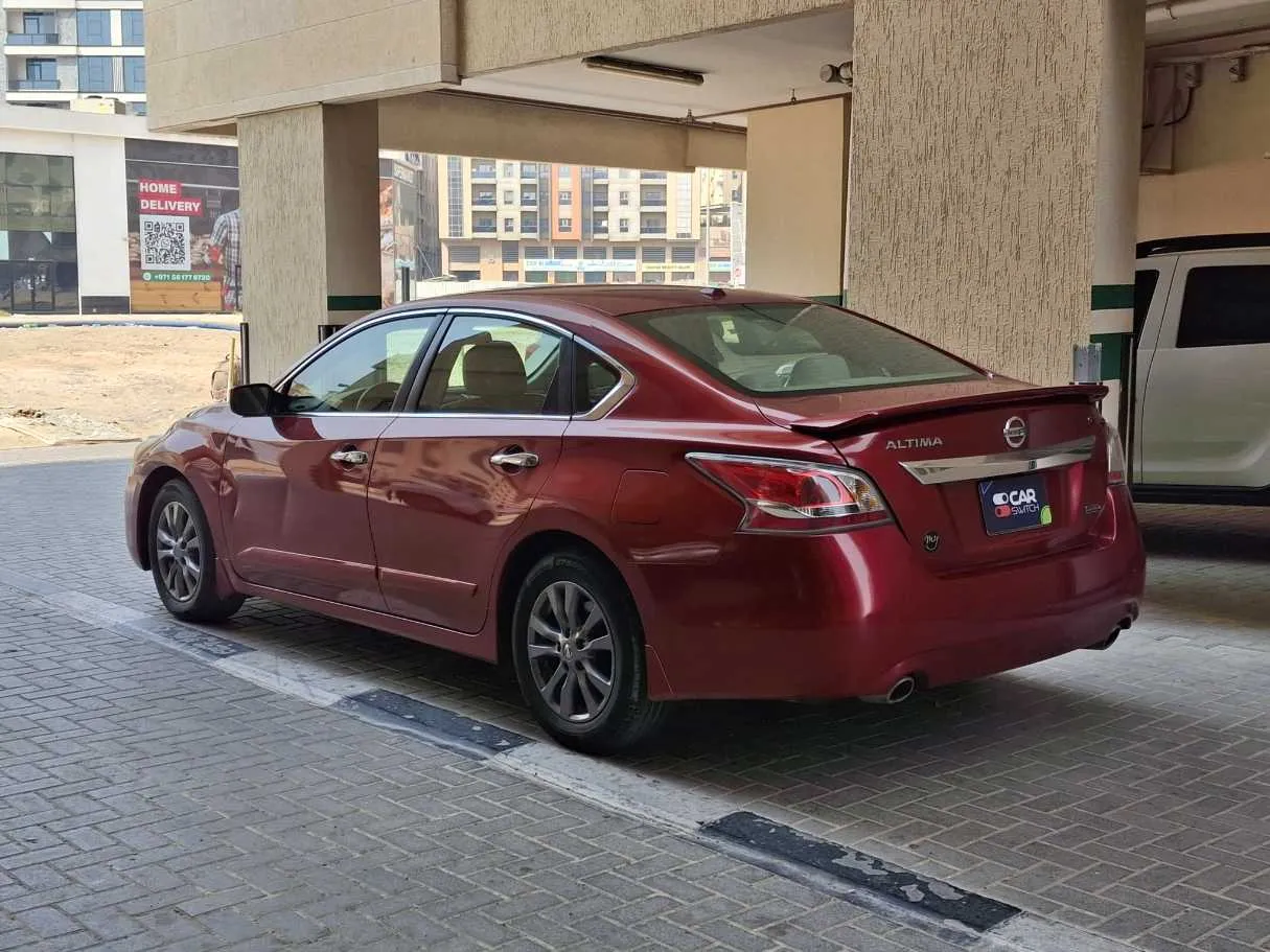 Car image 7