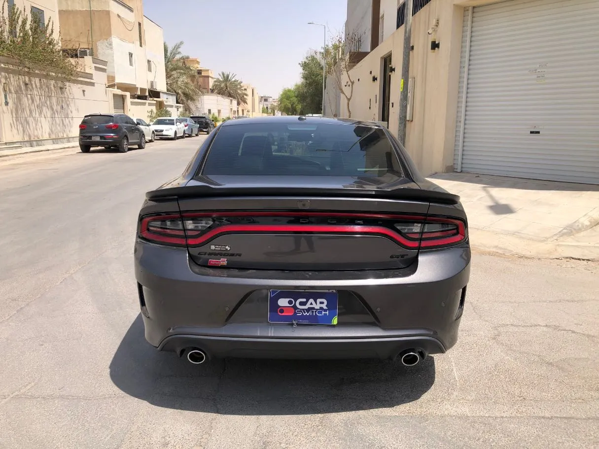 Car image 6