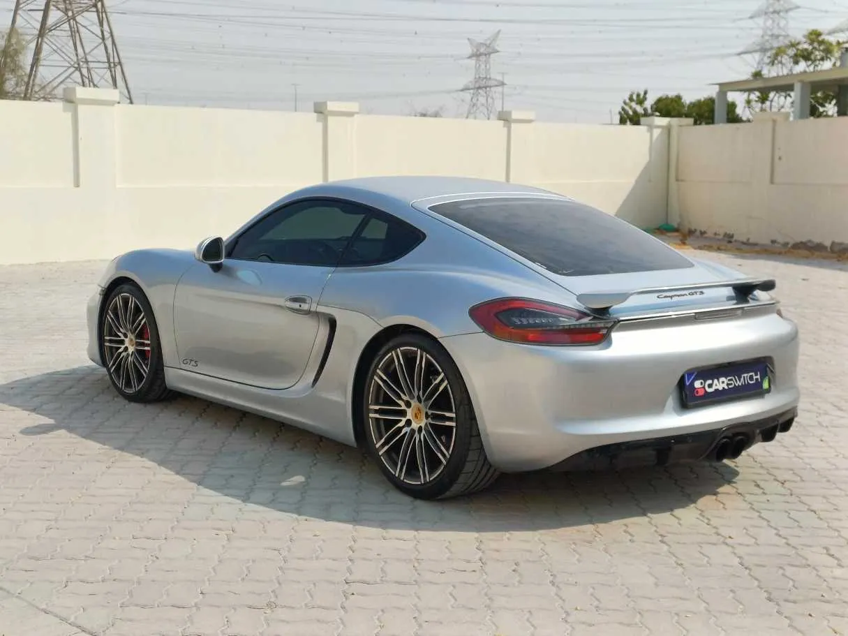 Car image 7