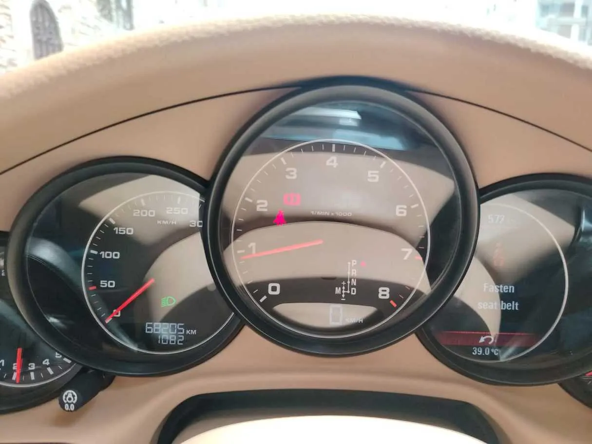 Car image 29
