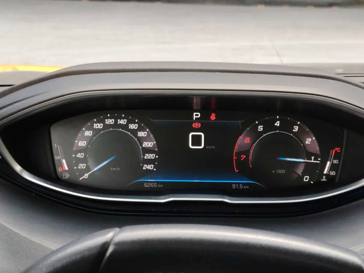 Car image 24