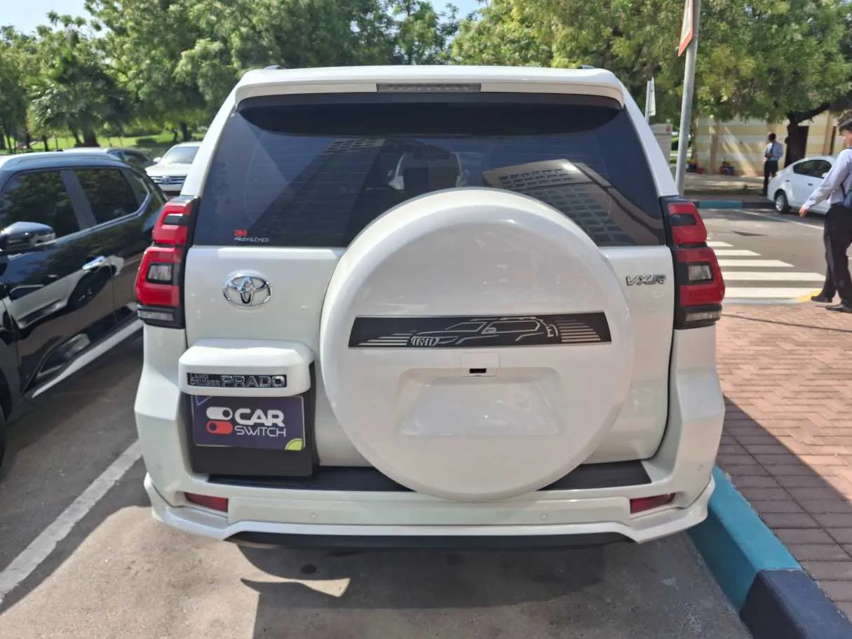 Car image 6