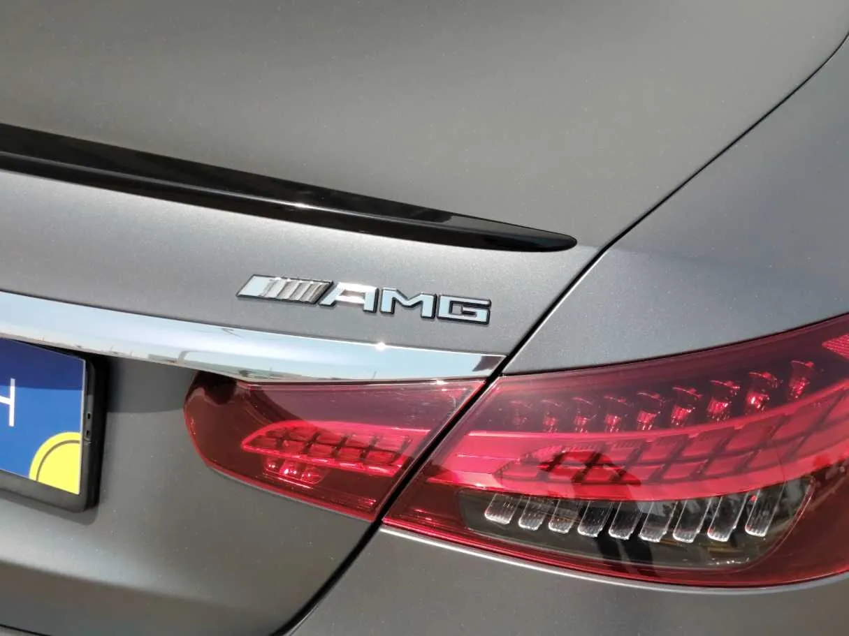 Car image 36
