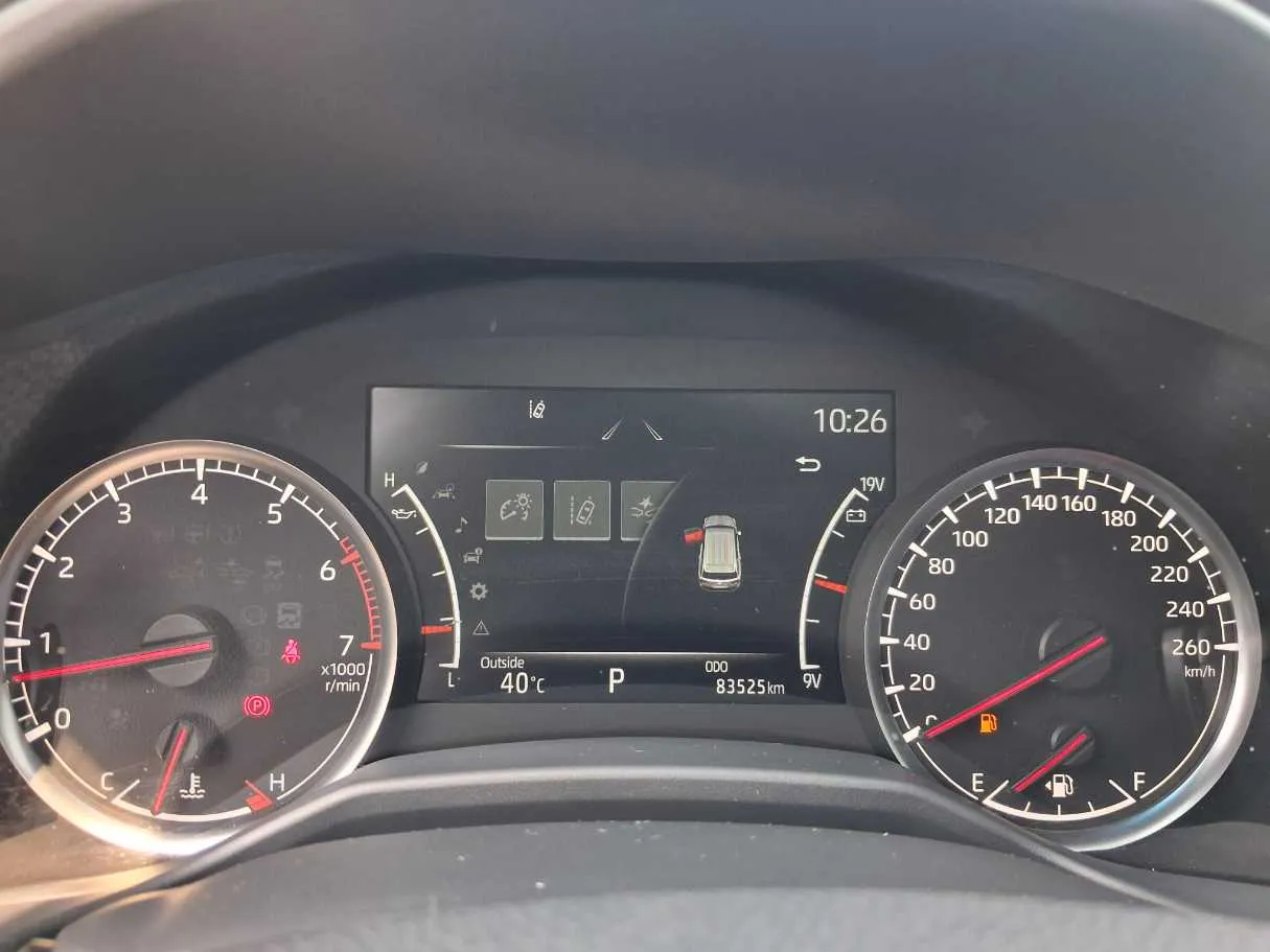 Car image 21