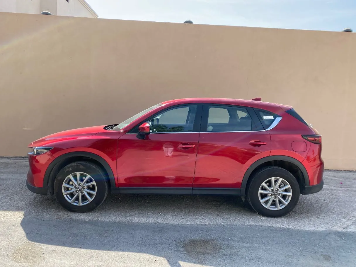 Car image 8