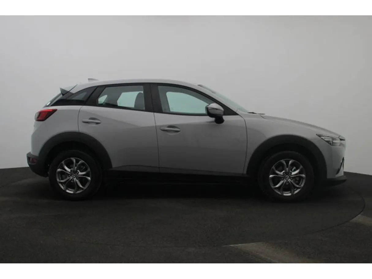 Car image 13