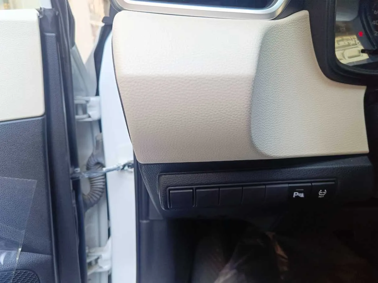 Car image 31