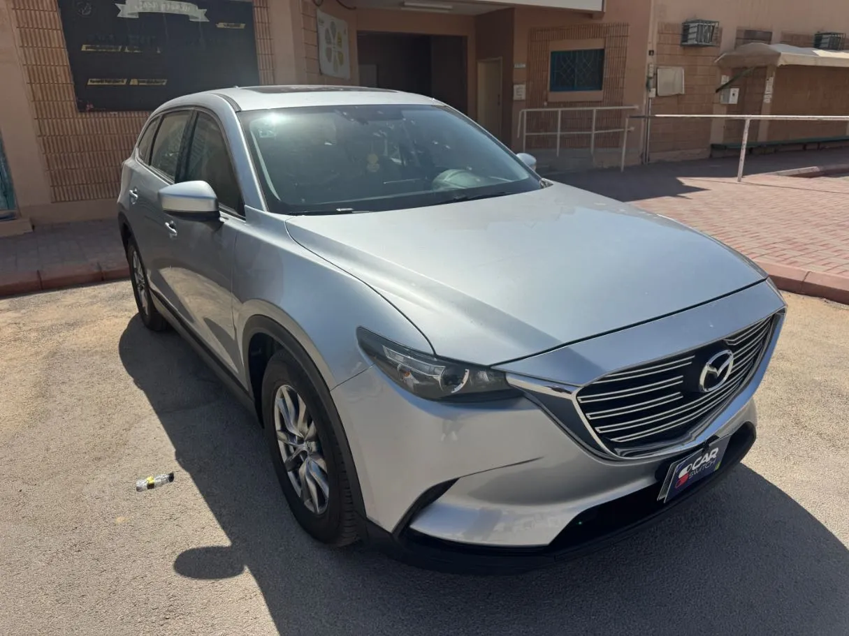 Car image 3