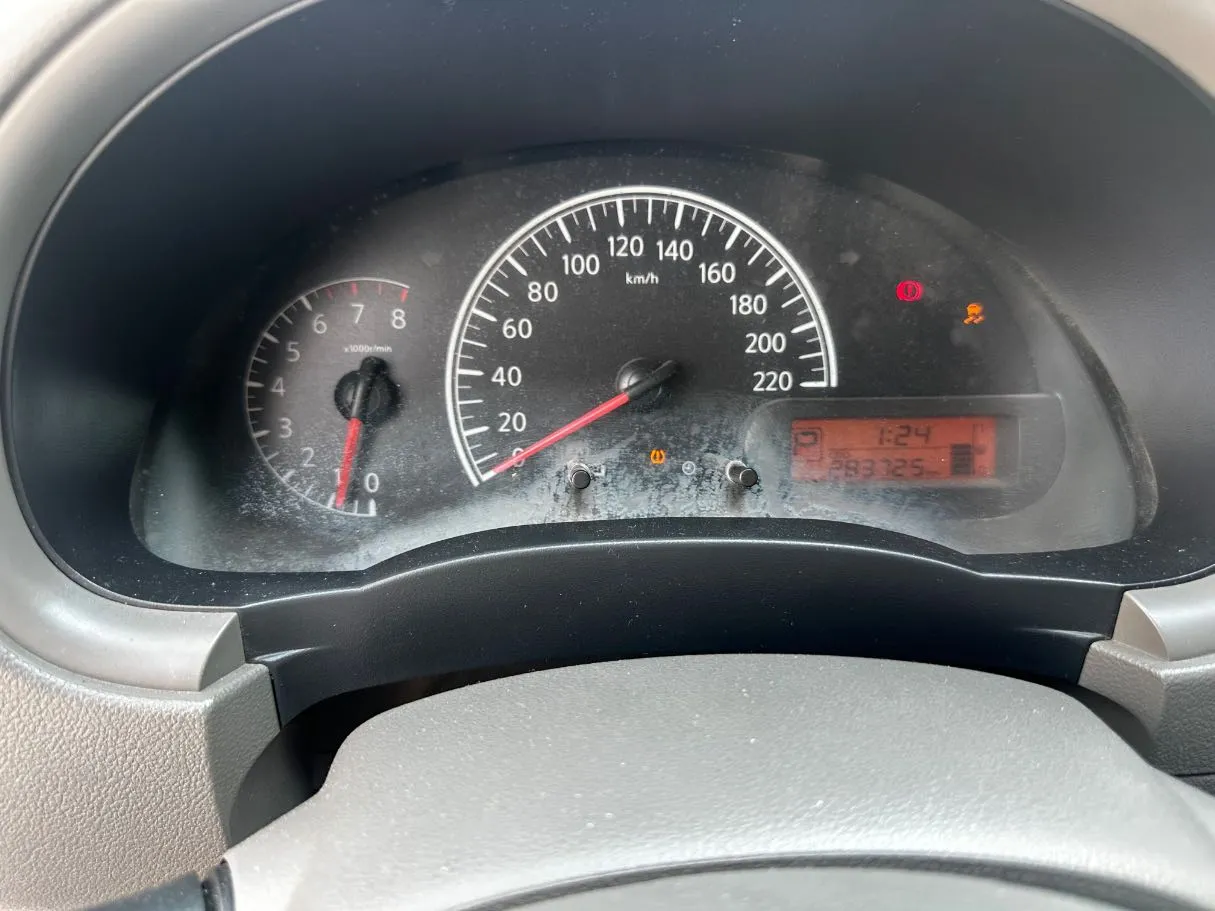 Car image 20