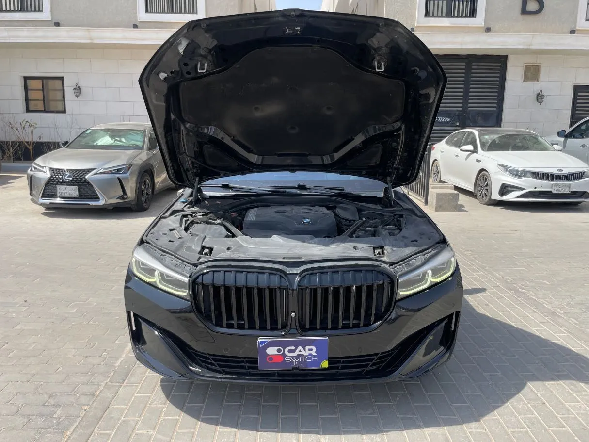 Car image 27