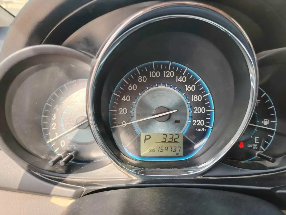 Car image 28