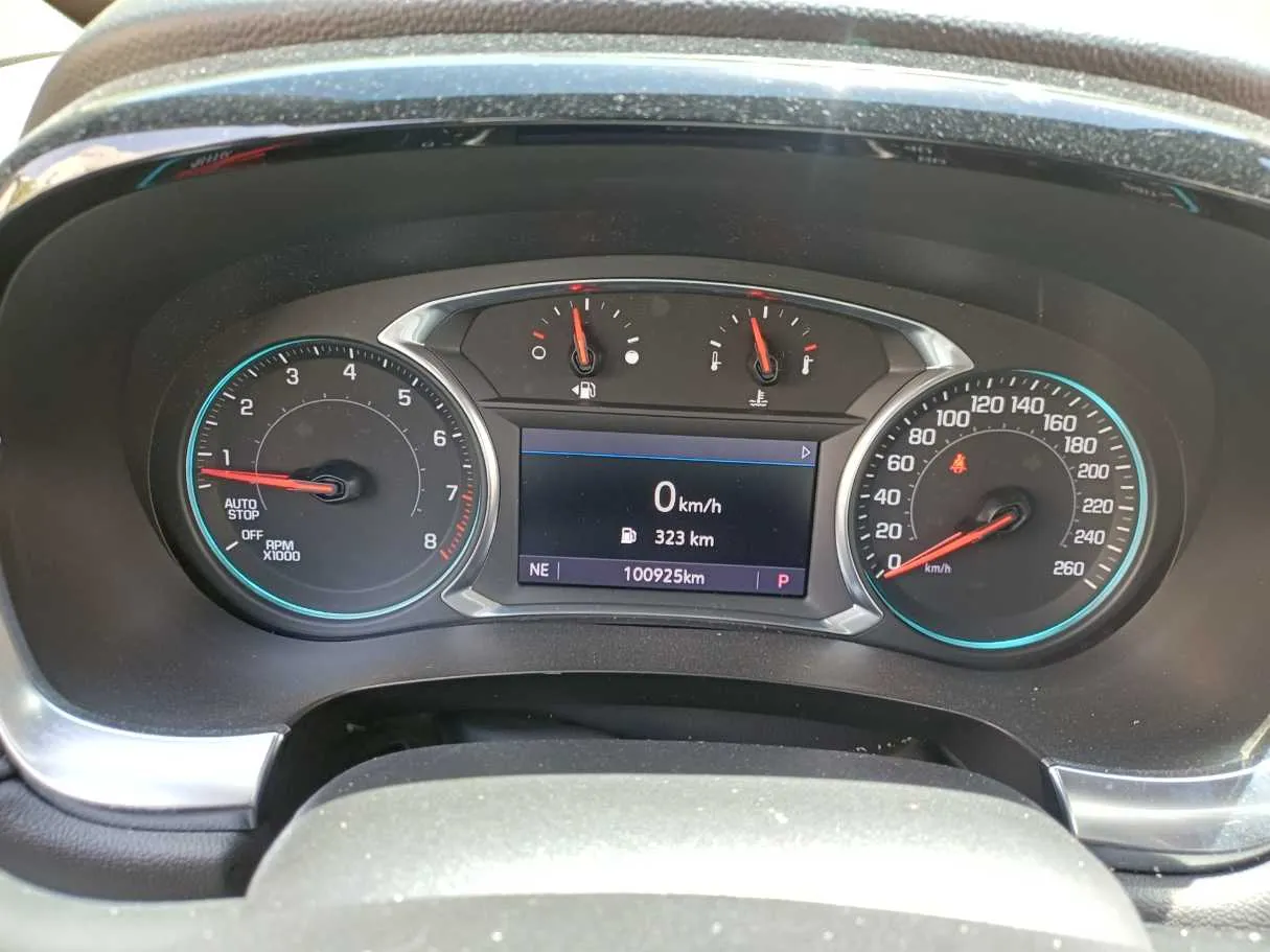 Car image 19
