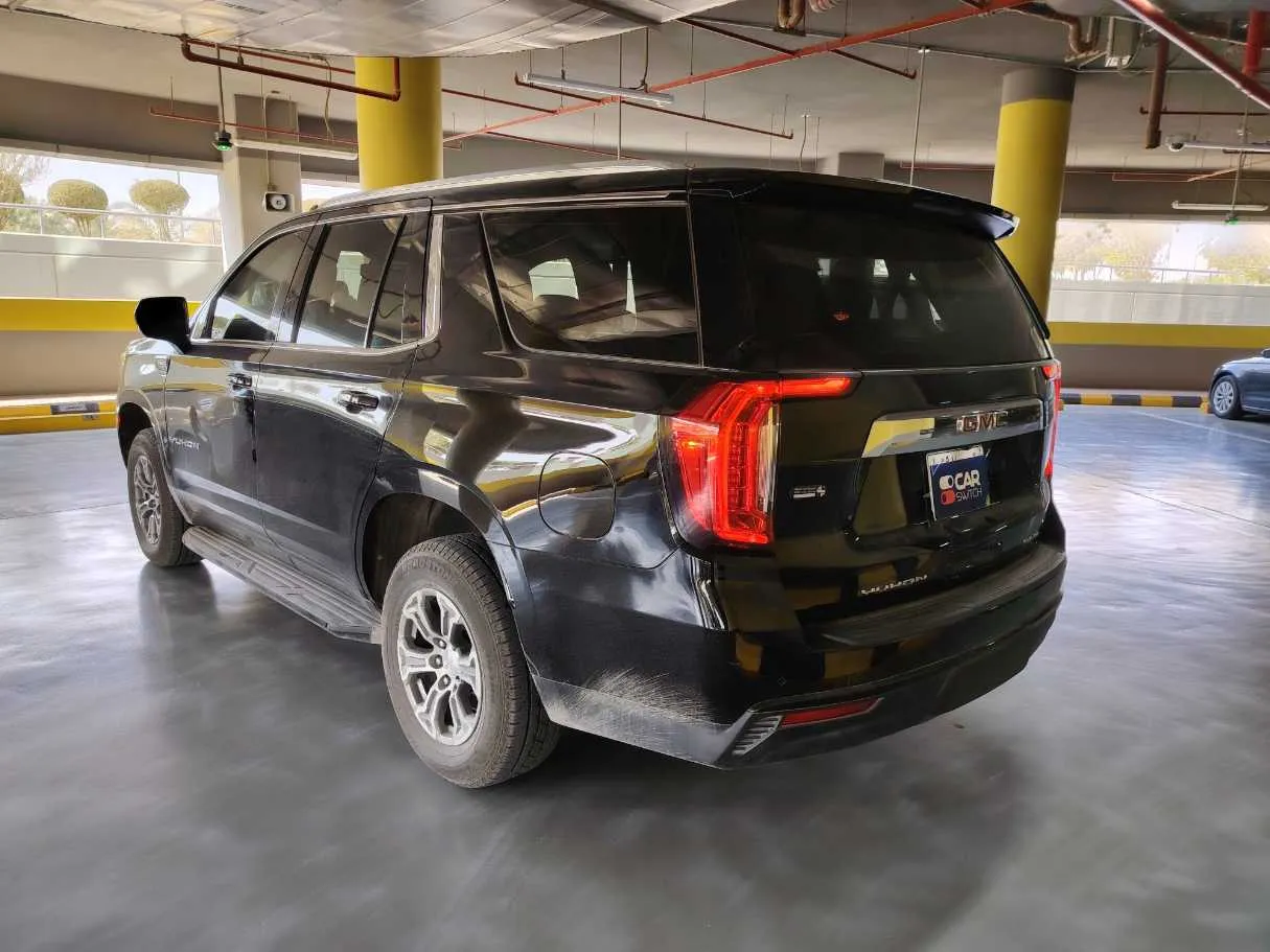 Car image 7