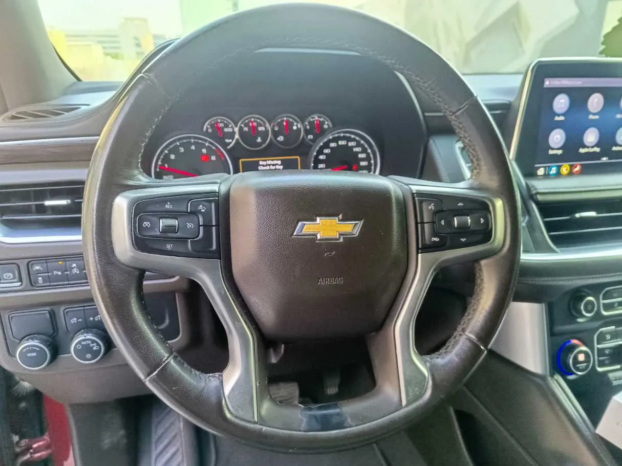 Car image 25