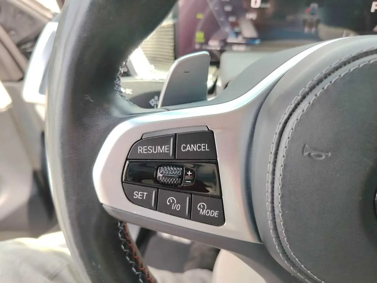 Car image 35