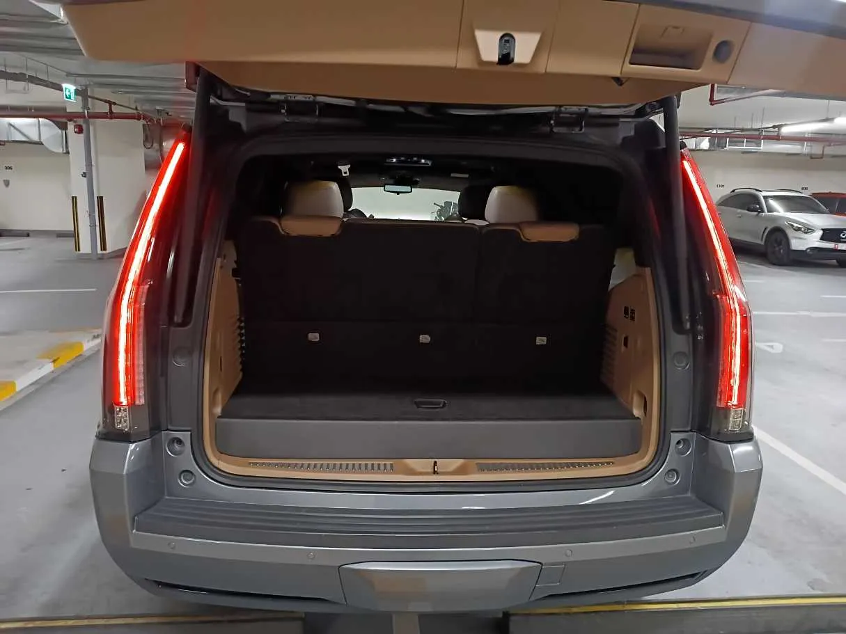 Car image 29