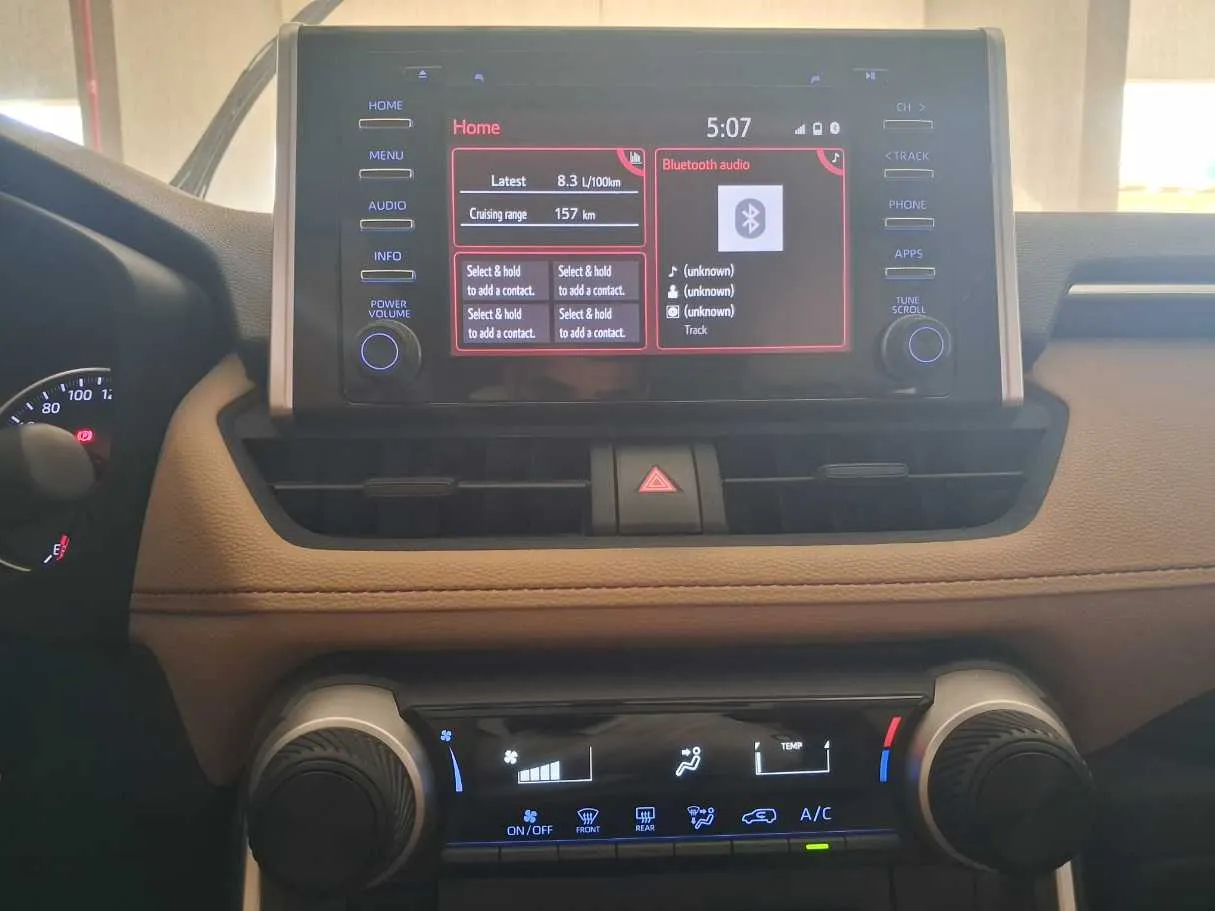 Car image 15