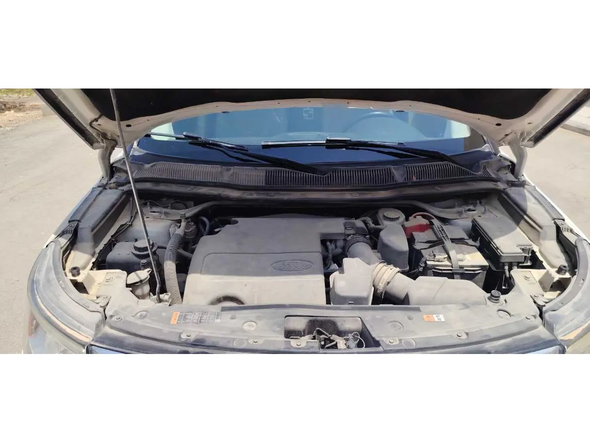 Car image 28