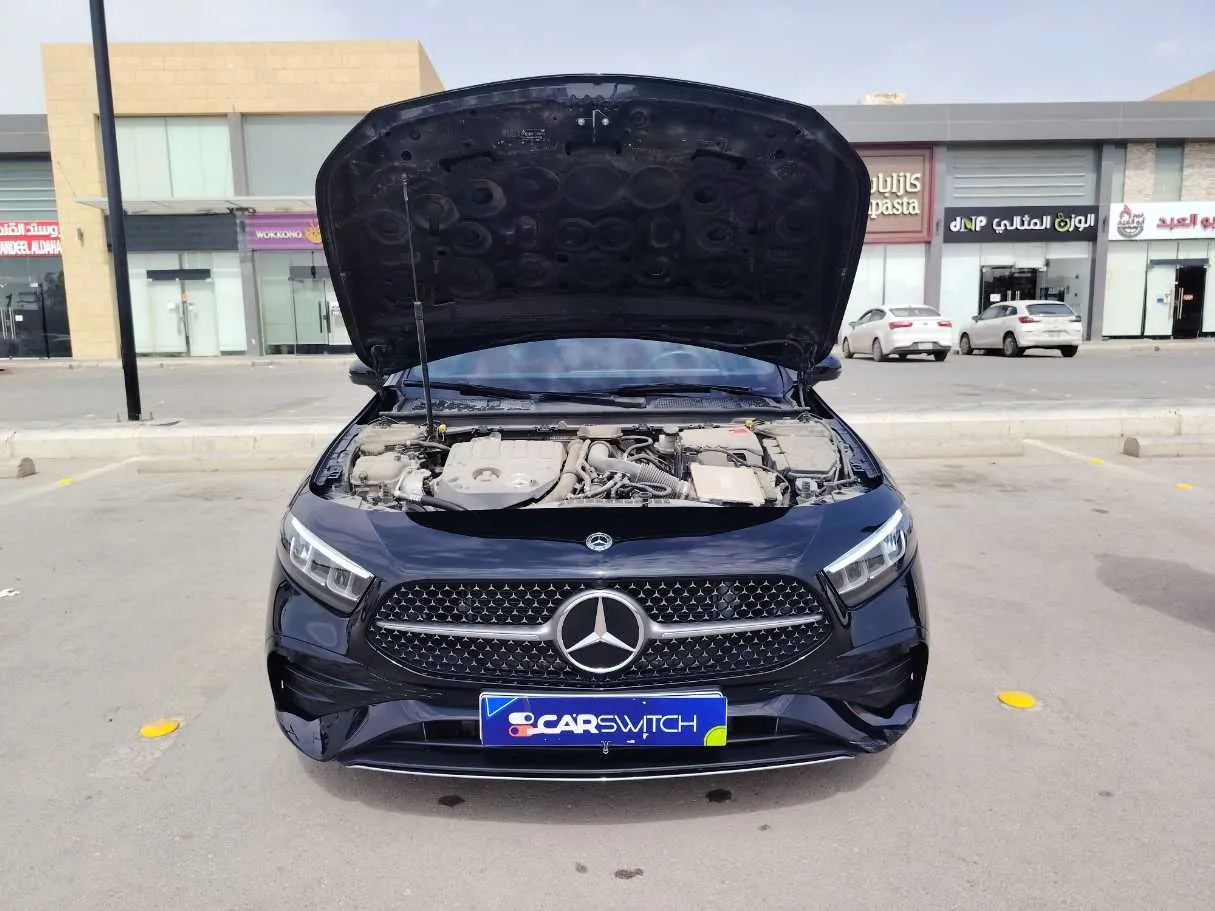 Car image 35