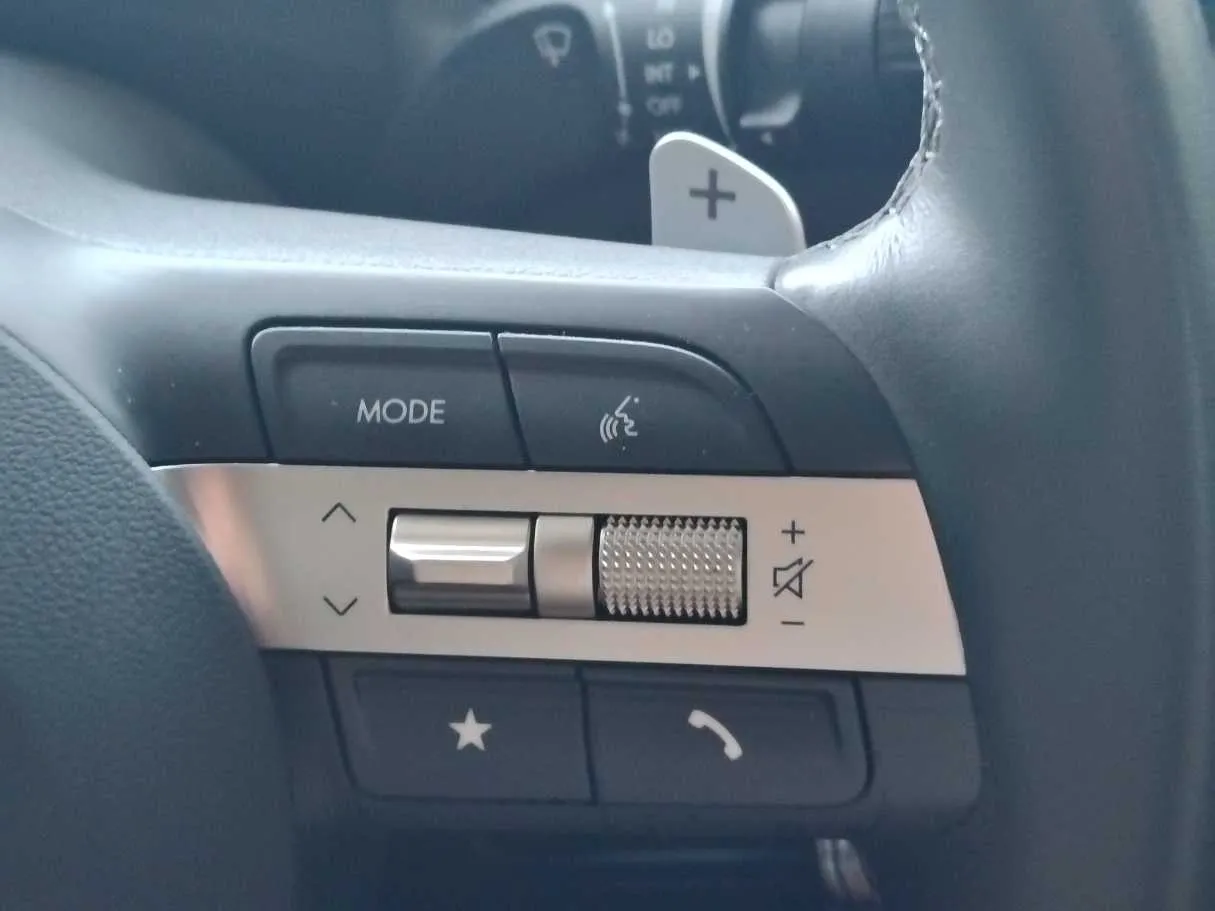 Car image 29