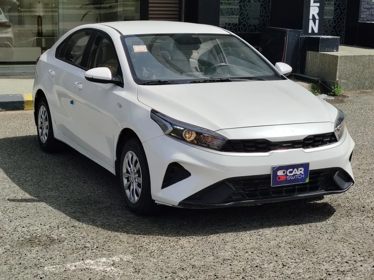 Car image 3