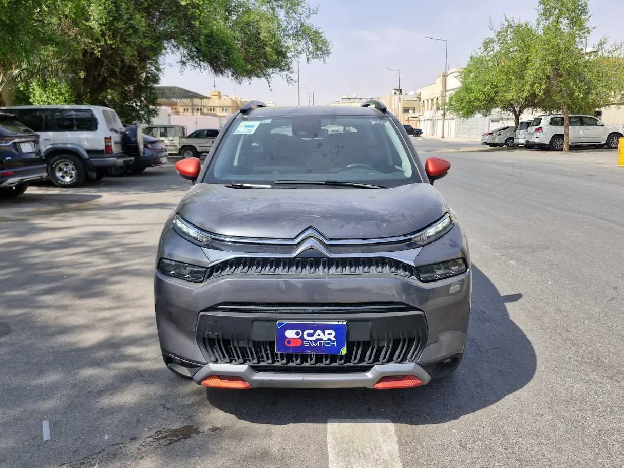 Car image 2