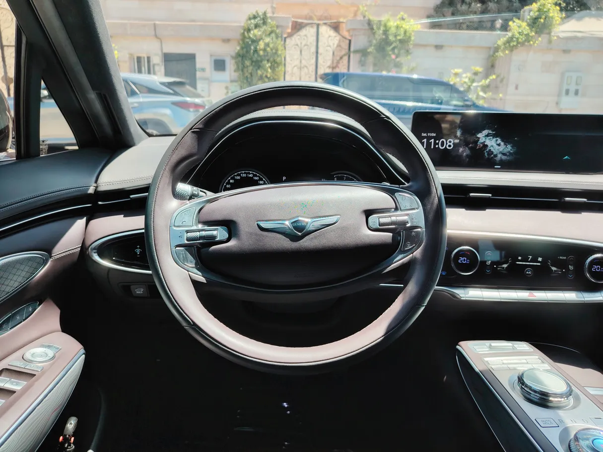Car image 22