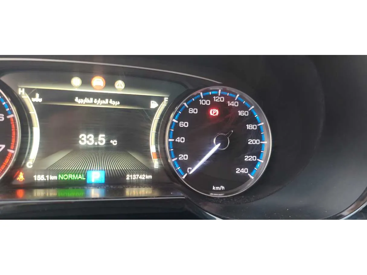 Car image 20