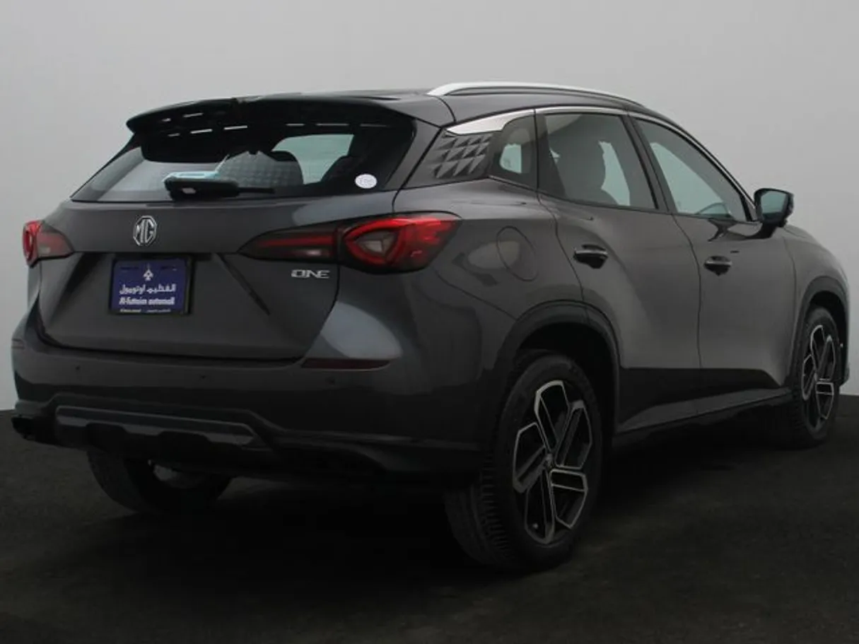 Car image 2