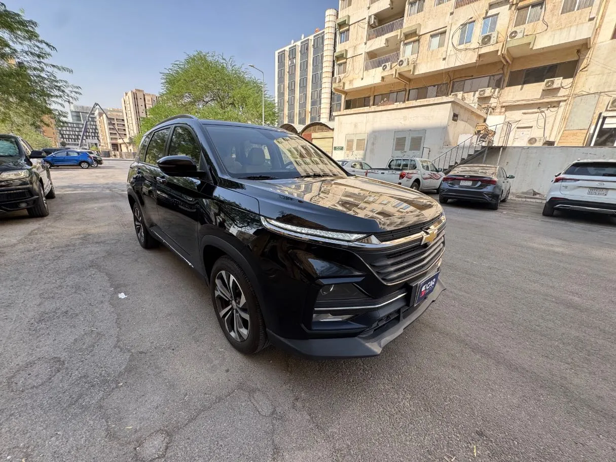 Car image 3