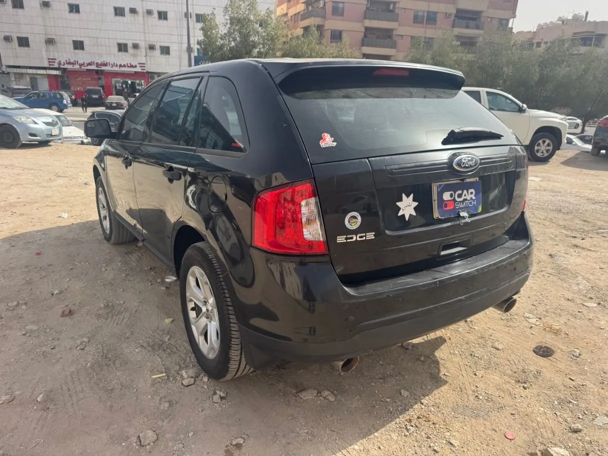 Car image 7