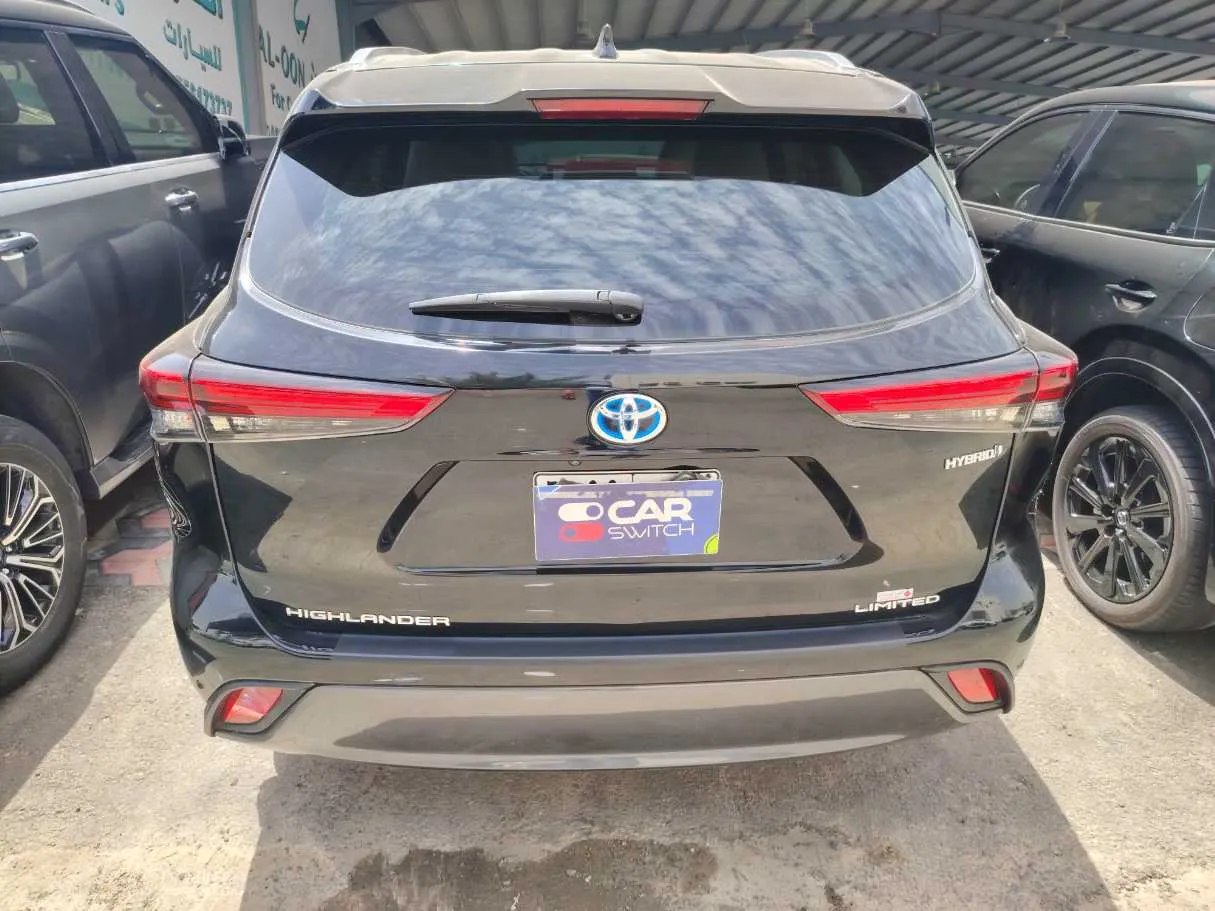Car image 6