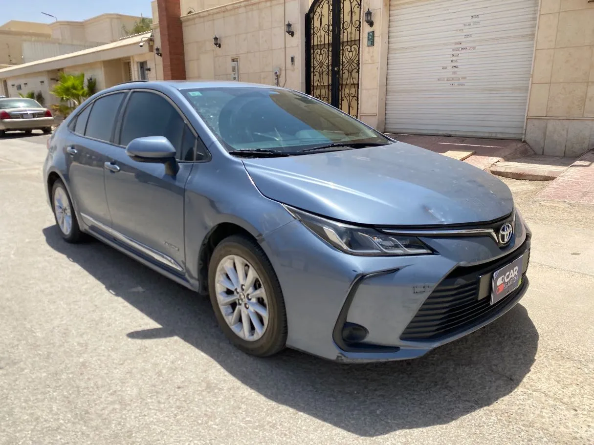Car image 3