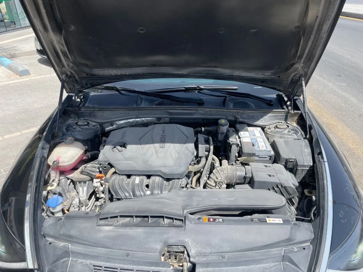 Car image 23