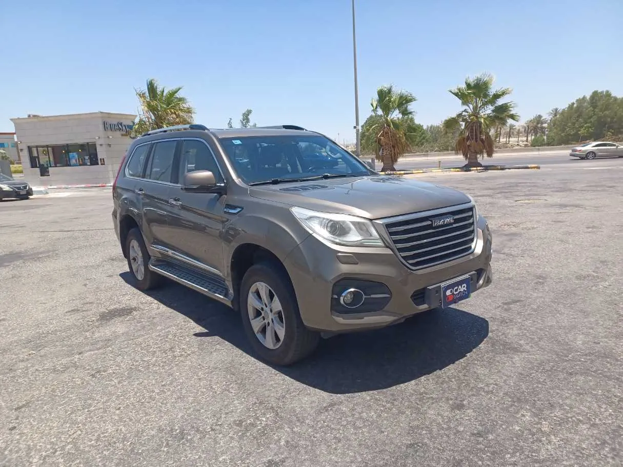 Car image 3