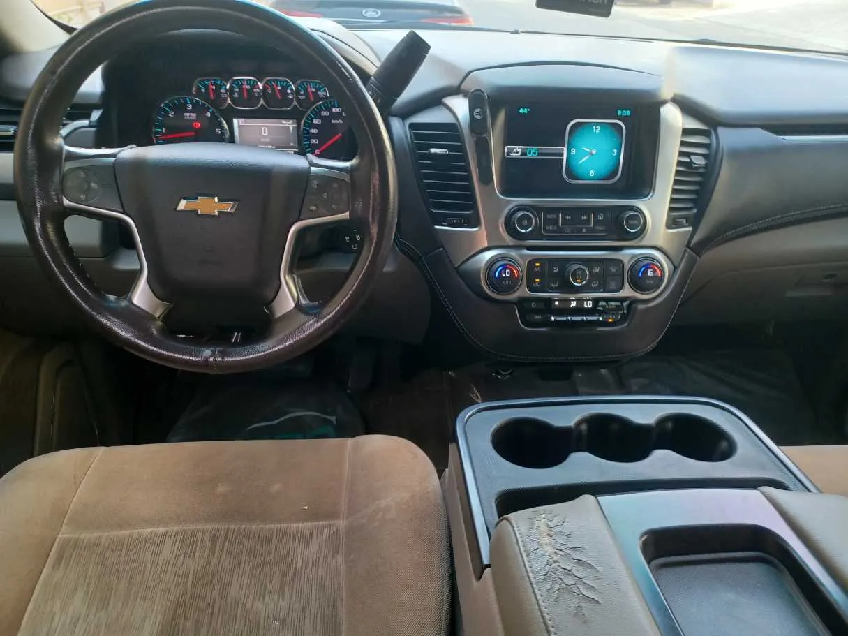 Car image 16