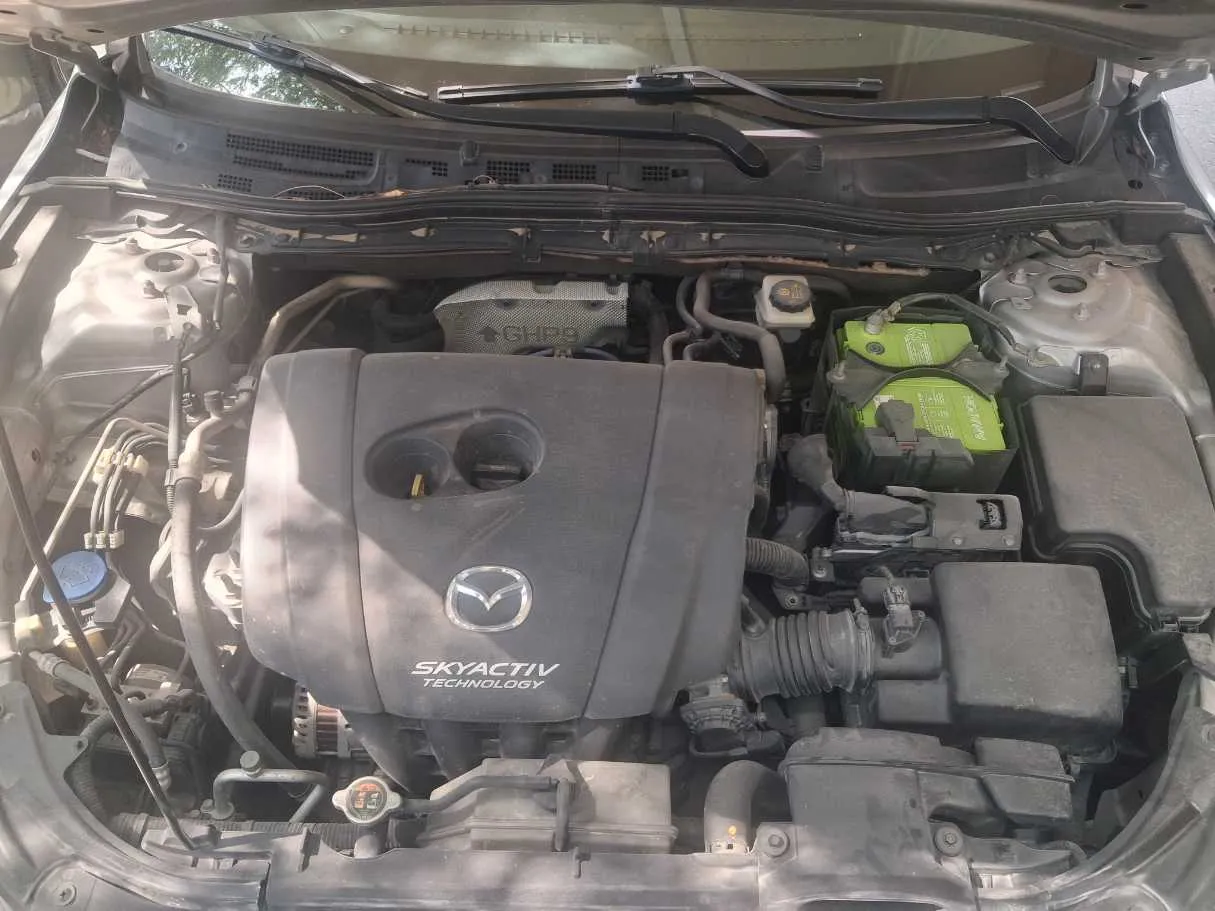 Car image 16