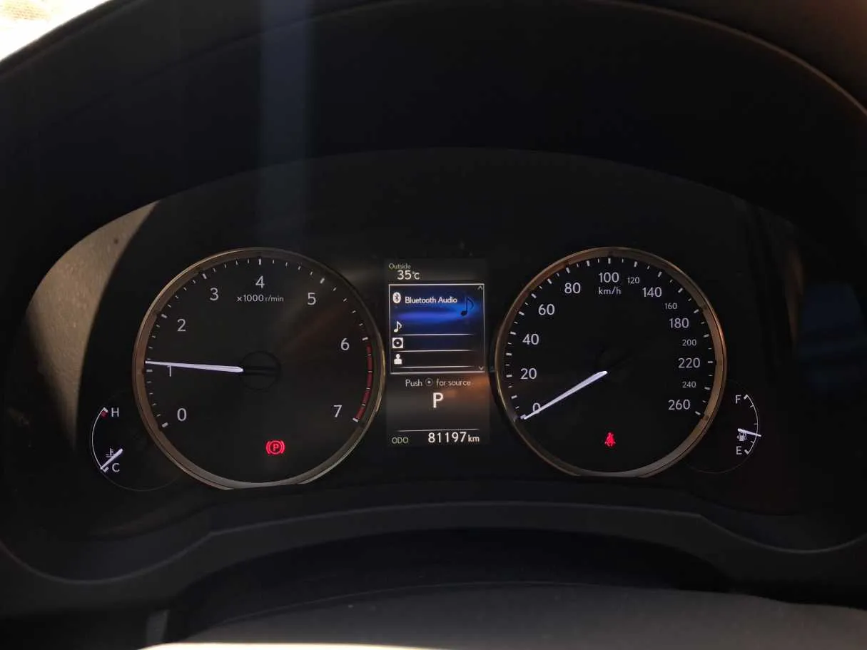 Car image 20