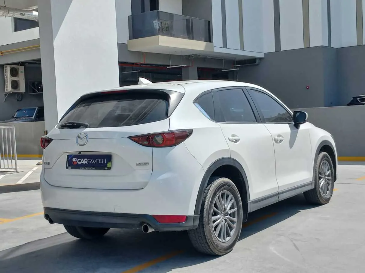 Car image 5